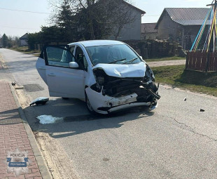 Dwa wypadki, dwie osoby w szpitalu. Pasażerka i motocyklista