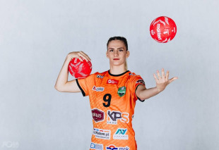 Kinga Papke, skrzydłowa ELMAS-KPS APR Radom