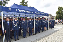 Święto Policji w Radomiu. Były kwiaty, odznaczenia i awanse