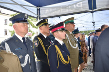 Święto Policji w Radomiu. Były kwiaty, odznaczenia i awanse