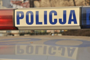 23-latek nie żyje. Zabrał policjantowi broń i postrzelił się w radiowozie!