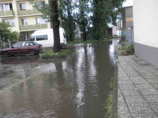 Ostrzeżenie: Nad Polskę nadciągają ulewy, na Mazowszu też popada mocno!