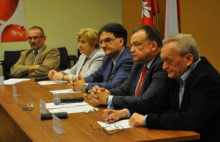 Marszałkowie u ministra w sprawie janosikowego