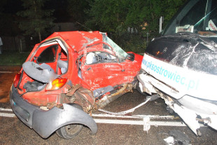 24-latka wjechała wprost pod autobus. Zginęła na miejscu