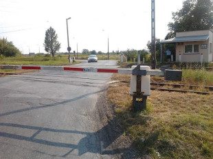 PLK przypominają: STOP przed każdym przejazdem kolejowym!