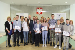 Powiat w zimowej scenerii