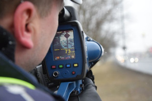 Weekendowe kontrole prędkości. Kilkadziesiąt mandatów [ZDJĘCIA]