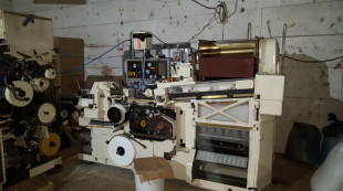 Policjanci zlikwidowali fabrykę i rozbili grupę produkującą nielegalne papierosy [ZDJĘCIA]