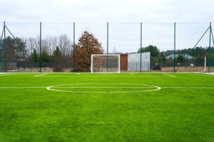 Nowe świetlice i boiska w gminie Skaryszew otwarte