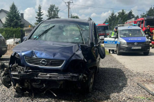 15 i 10-latek ciężko ranni w wypadku pod Jedlińskiem  