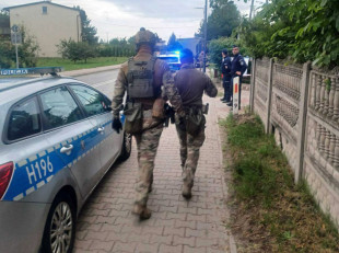 Eksplozja mercedesa pod Kozienicami. Jest zatrzymany