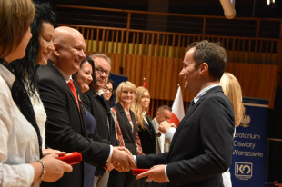 Nagrody dla nauczycieli z okazji Dnia Edukacji Narodowej