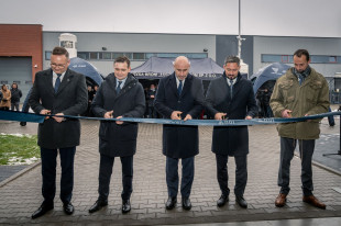 Otwarcie nowej hali produkcyjnej Fabryki Broni odpowiedzią na potrzeby Sił Zbrojnych RP [FOTO]