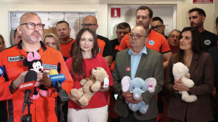 W dzień Dziecka pluszaki w roli głównej. Super gest X LO im. Konarskiego. Ministra w żłobku i przedszkolu [FOTO]