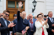 Ambasador USA Thomas Rose na pikniku w Warce