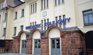 Rodom z jednym połączeniem Inter City mniej do Warszawy