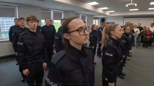 Nowi policjanci przyjęci do służby w radomskiej komendzie [WIDEO]