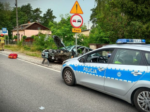 Tragiczny wypadek w Białobrzegach. Śmierć kierowcy forda