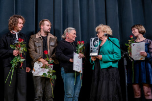 Kolejny sukces spektaklu „Tęsknię za domem”