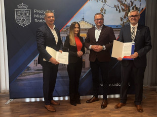 Pasażerowie z pilotami! Kontrakt na 12 nowych autobusów elektrycznych dla Radomia