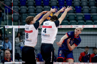 PIERROT Czarni zawalili sprawę. Niespodziewana porażka z ostatnią drużyną ligi 