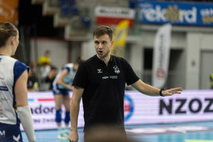 Trener Piotr Filipowicz 