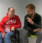 Adam Dziennikarz Sportowy i trener Tomasz Kaczmarek
